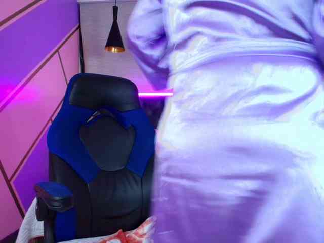 SexyLaddy-- webcam
