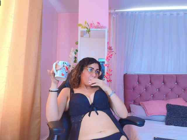 SexyLaddy-- webcam