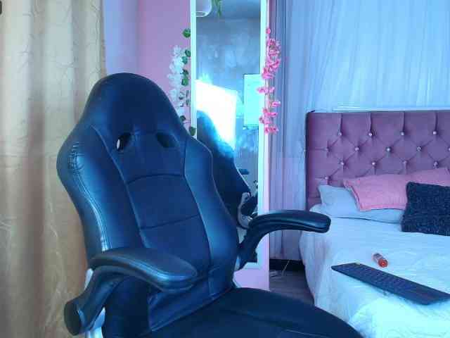 SexyLaddy-- webcam