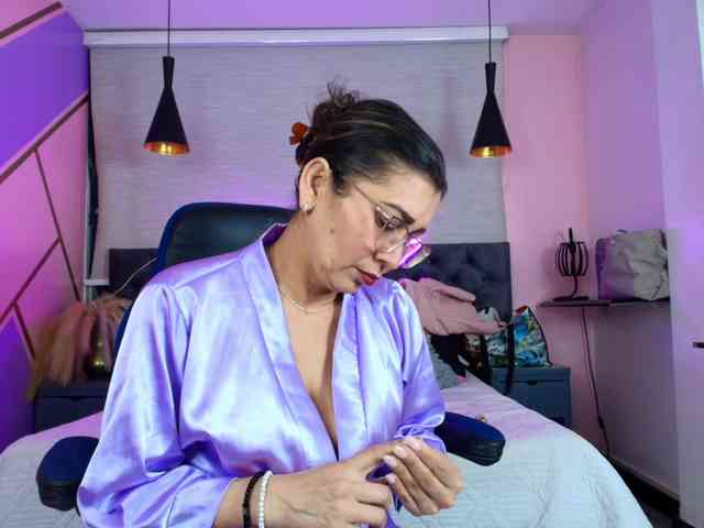 SexyLaddy-- webcam
