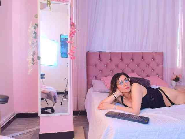 SexyLaddy-- webcam