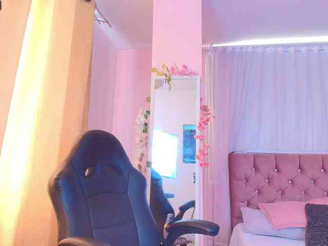SexyLaddy-- webcam