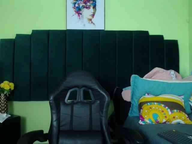 SexyLaddy-- webcam