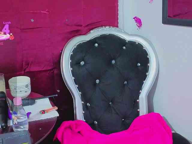 Elegantrouse webcam