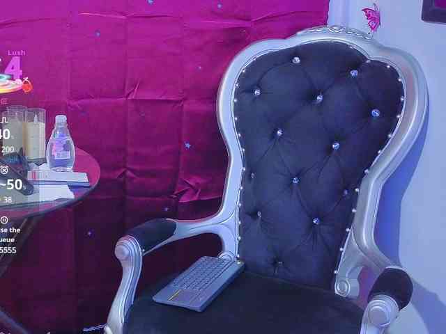 Elegantrouse webcam