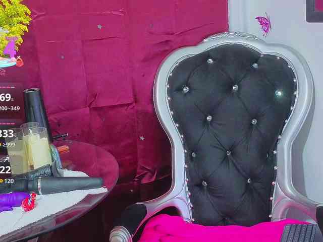 Elegantrouse webcam