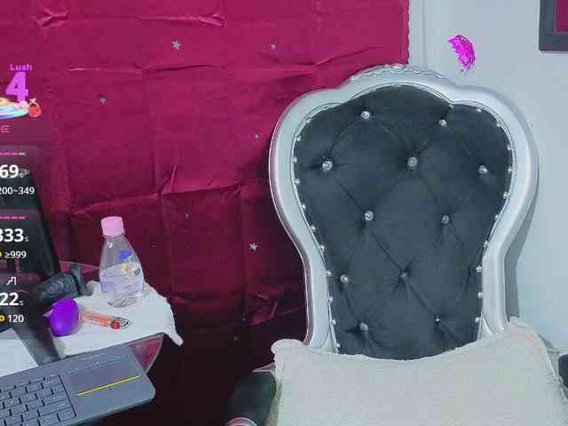 Elegantrouse webcam