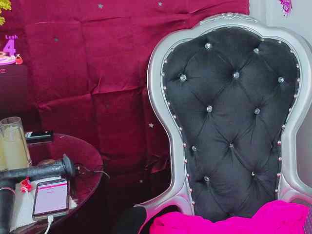 Elegantrouse webcam