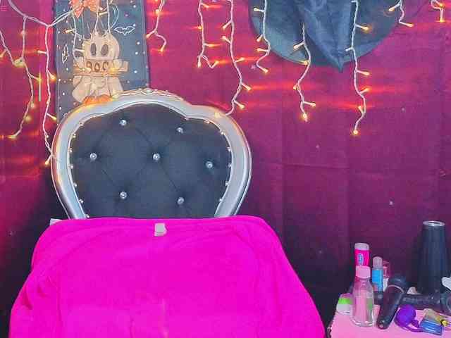 Elegantrouse webcam