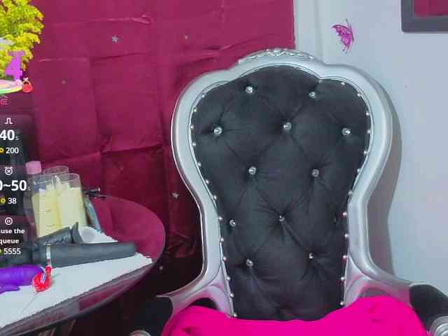 Elegantrouse webcam