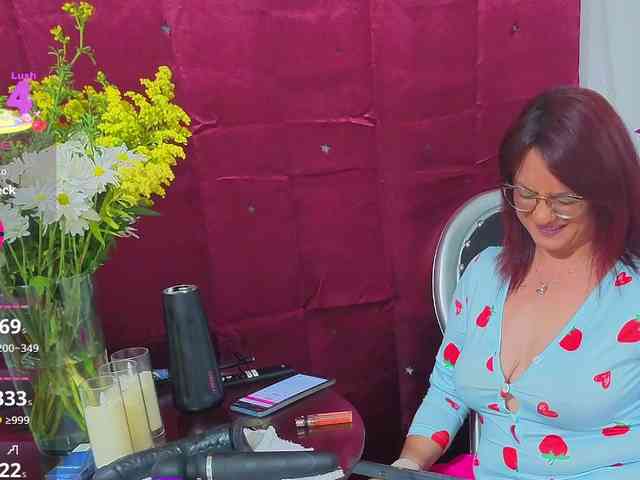 Elegantrouse webcam