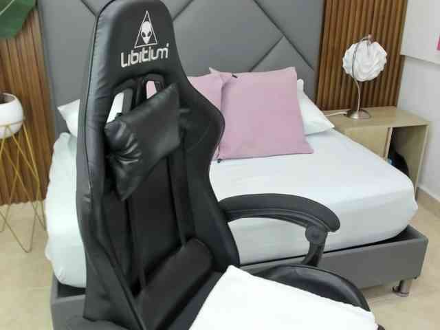 norah-777 webcam