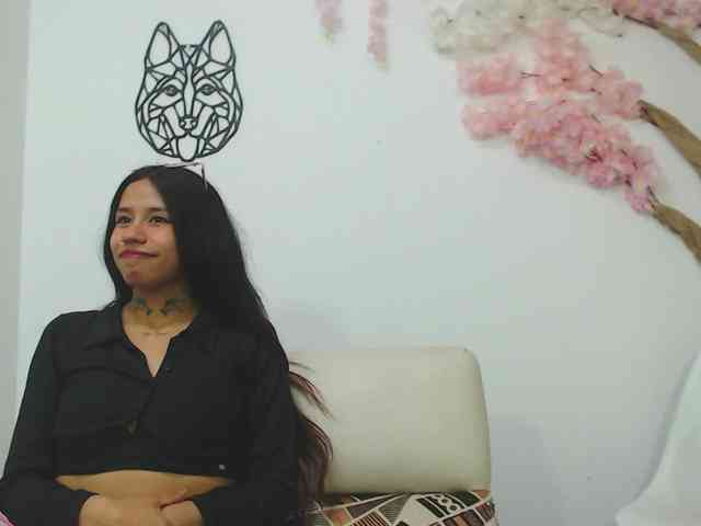 Kylie-Fox webcam