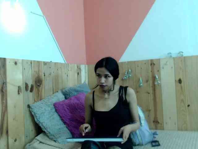 Kylie-Fox webcam