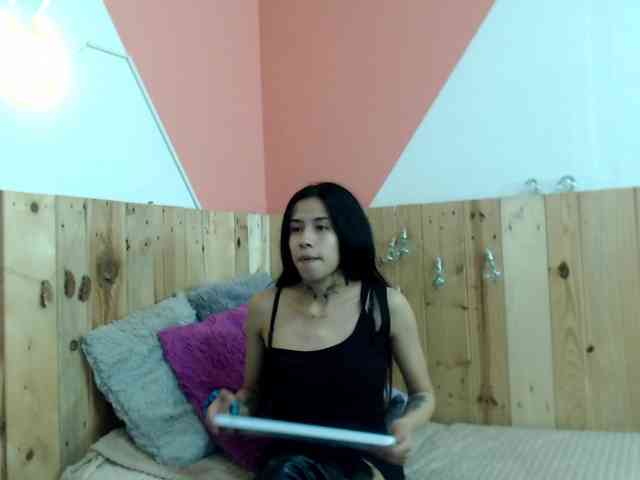 Kylie-Fox webcam