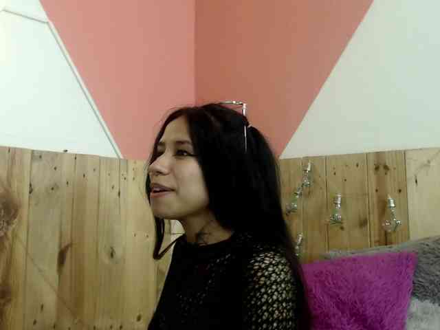 Kylie-Fox webcam