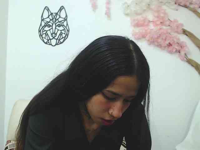 Kylie-Fox webcam