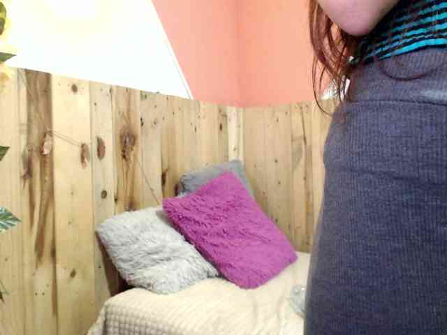 Kylie-Fox webcam