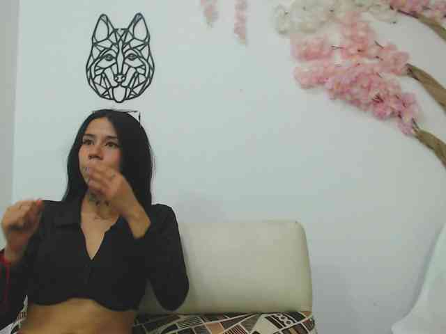 Kylie-Fox webcam