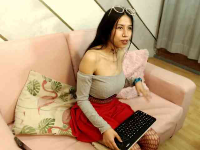 Kylie-Fox webcam