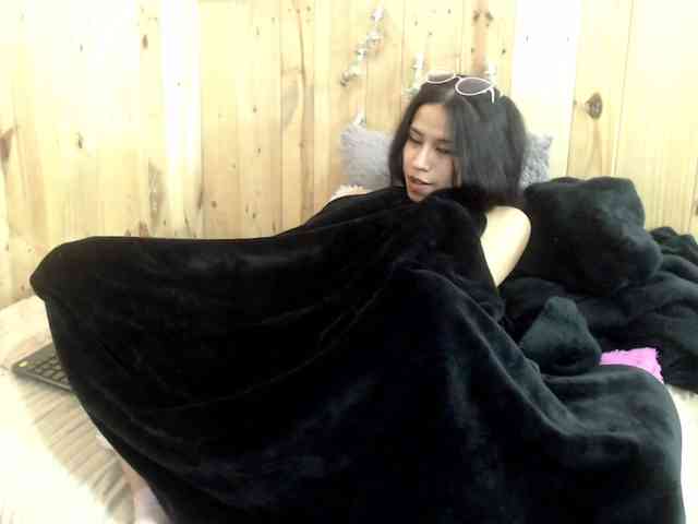 Kylie-Fox webcam