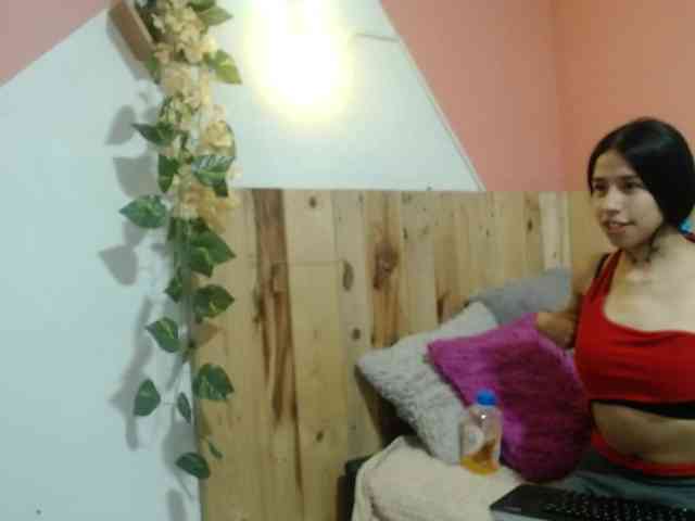 Kylie-Fox webcam