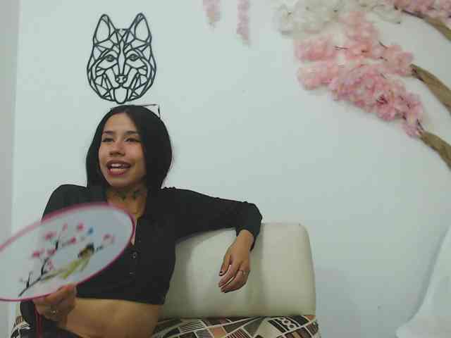 Kylie-Fox webcam