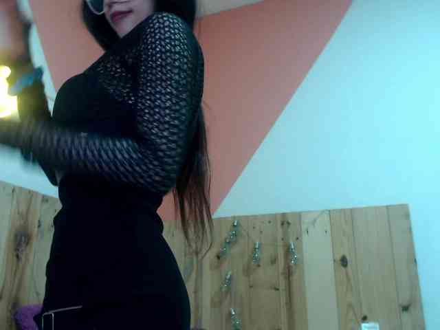 Kylie-Fox webcam
