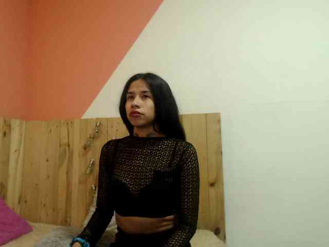 Kylie-Fox webcam