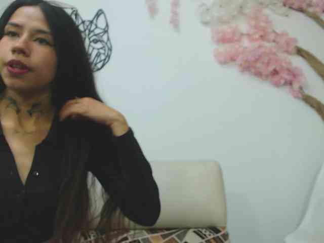 Kylie-Fox webcam