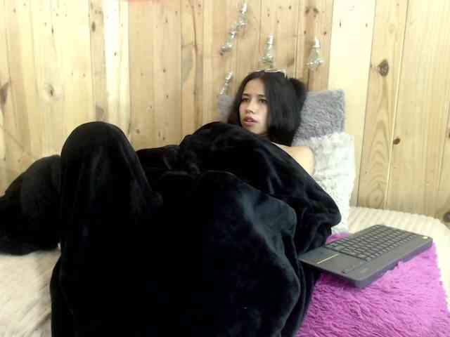 Kylie-Fox webcam