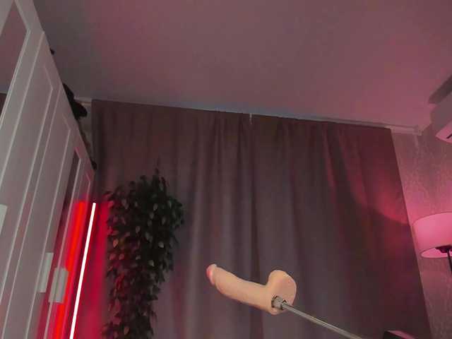  Juicy-Vikki chat room