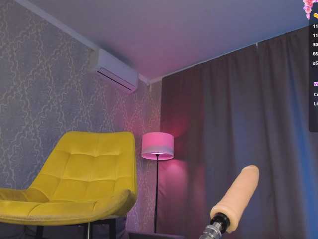 Juicy-Vikki's BongaCams show and profile