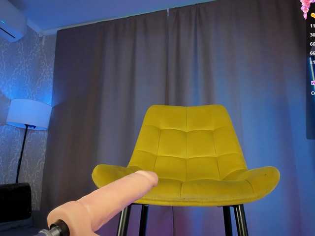 Juicy-Vikki's BongaCams show and profile