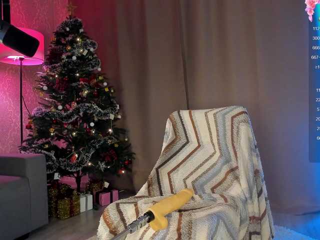 Juicy-Vikki's BongaCams show and profile