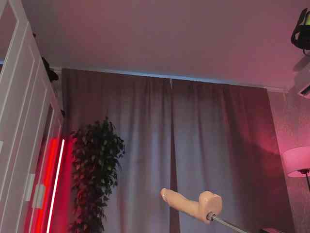 Juicy-Vikki webcam