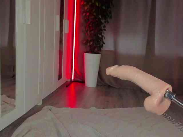 Juicy-Vikki webcam