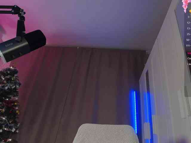 Juicy-Vikki Live Webcam on BongaCams