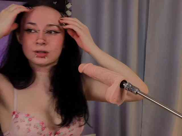 Juicy-Vikki webcam