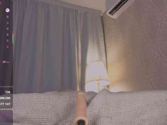 Juicy-Vikki webcam