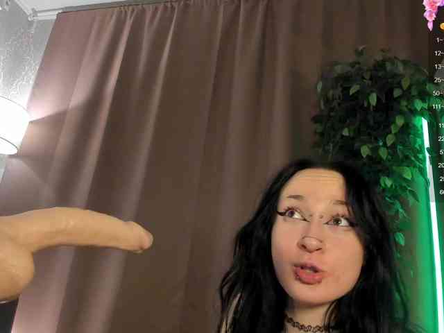 Juicy-Vikki webcam