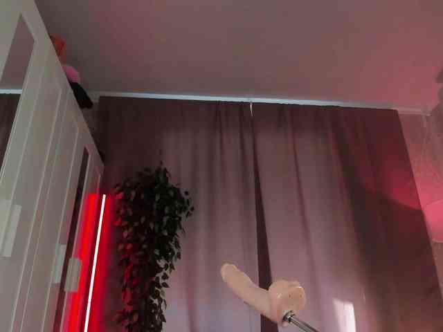 live sex camera Juicy-Vikki