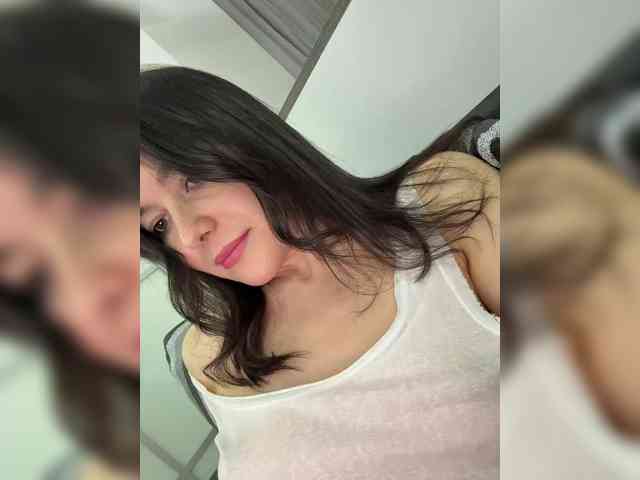 Love69me Live Webcam on BongaCams