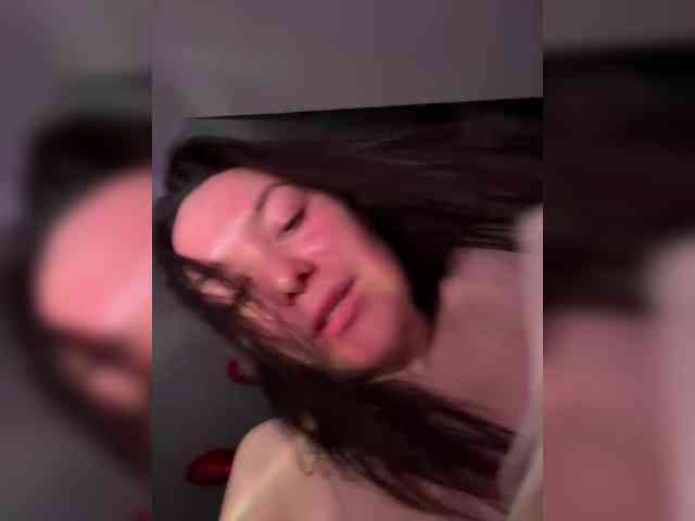 Love69me Live Webcam on BongaCams