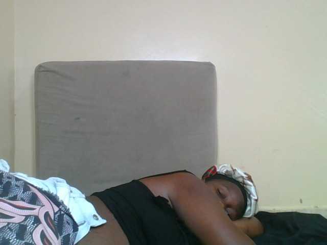 Petite-finness Live Cam on BongaCams