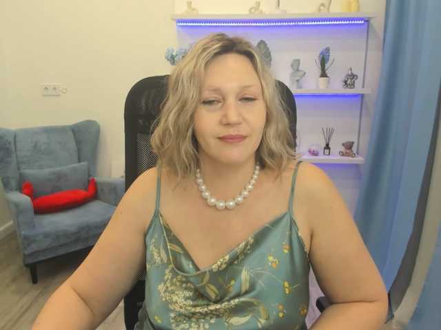 NinaStarle live cam profile