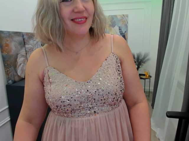 NinaStarle live cam profile