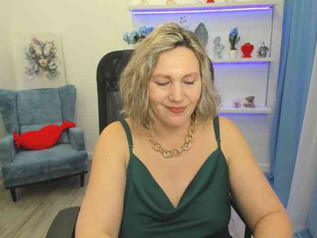 NinaStarle NinaStarle