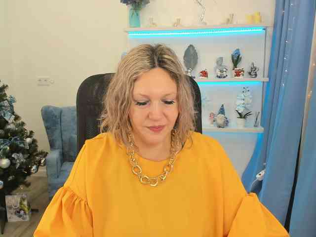 NinaStarle NinaStarle