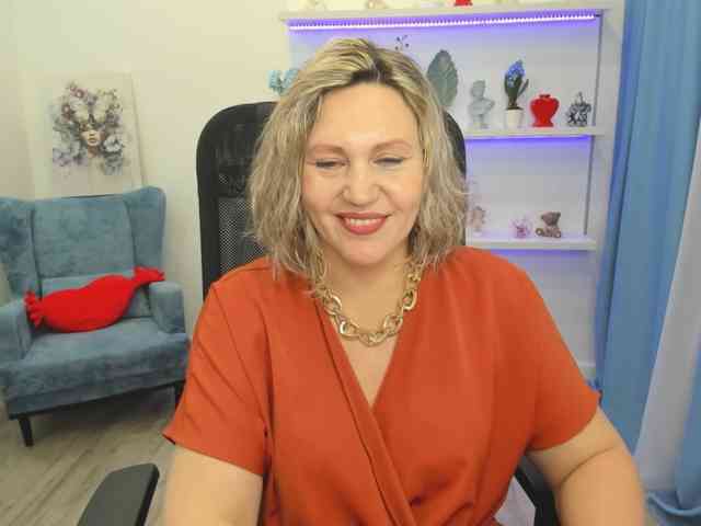 NinaStarle NinaStarle